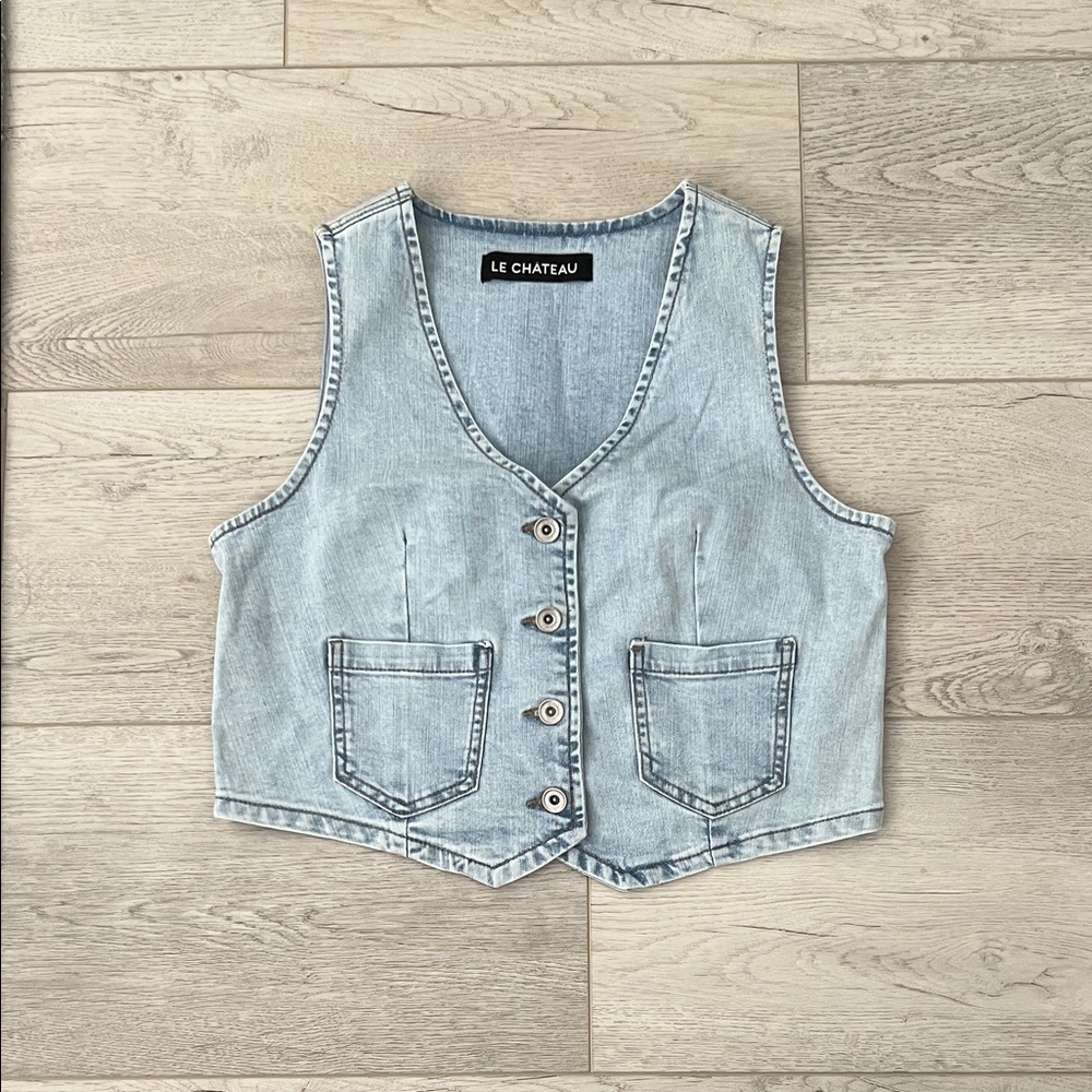 ❌SOLD❌ Vintage Le Chateau Denim Vest